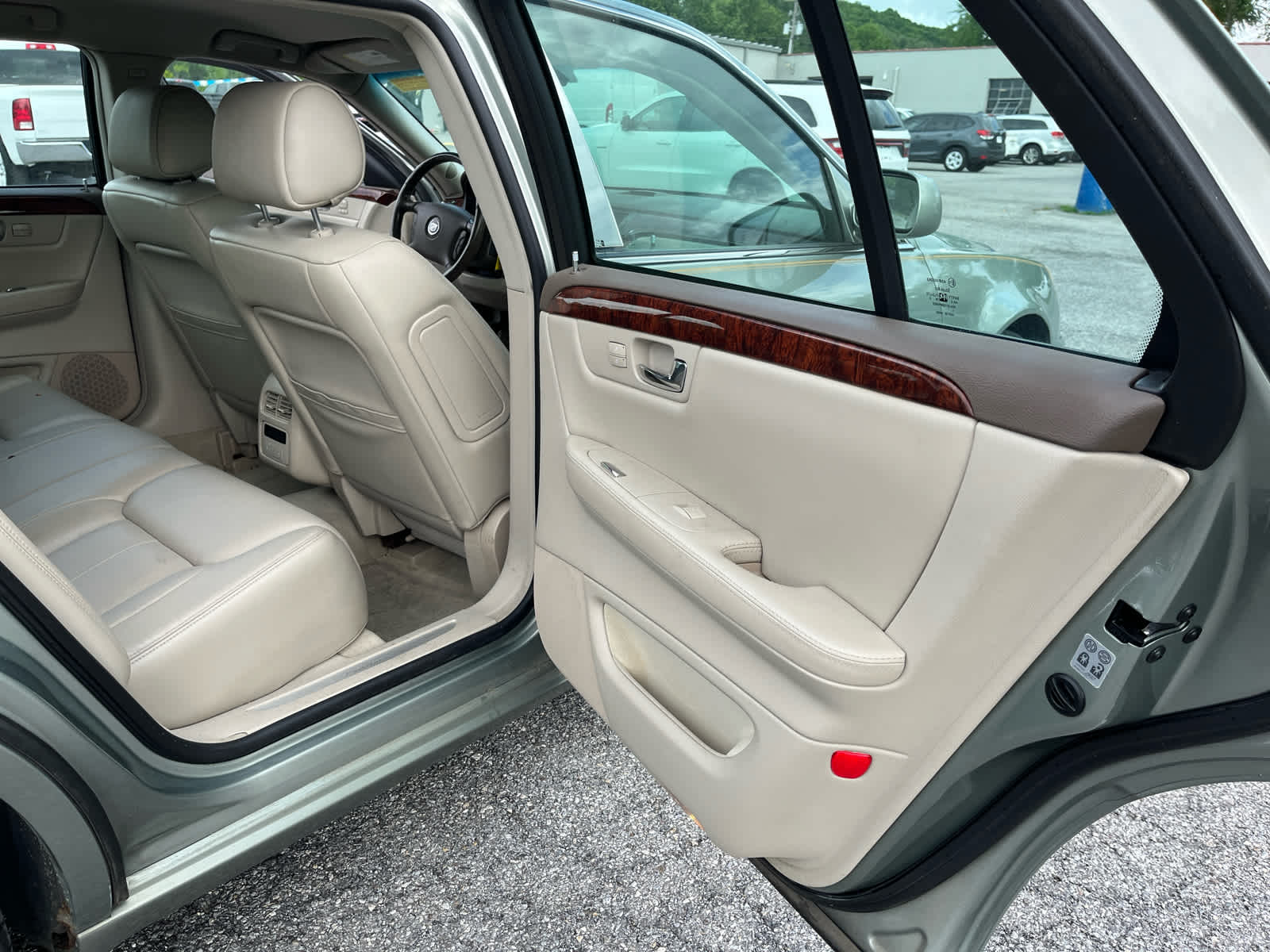 2006 Cadillac DTS Standard