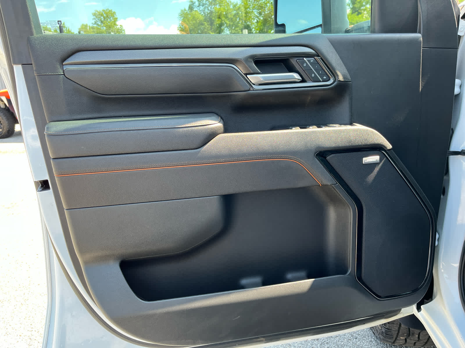 2025 GMC Sierra 2500HD 4WD Crew Cab Standard Bed AT4