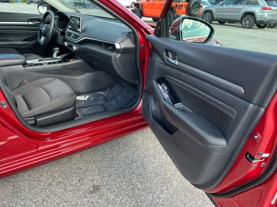 2022 Nissan Altima SV FWD
