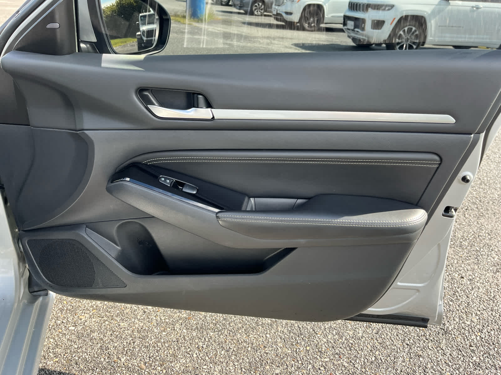 2023 Nissan Altima SV FWD
