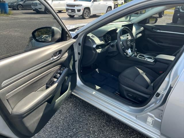 2023 Nissan Altima SV FWD