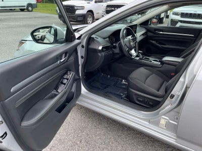 2023 Nissan Altima SV FWD