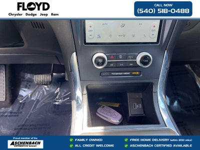 2022 Ford Edge Titanium