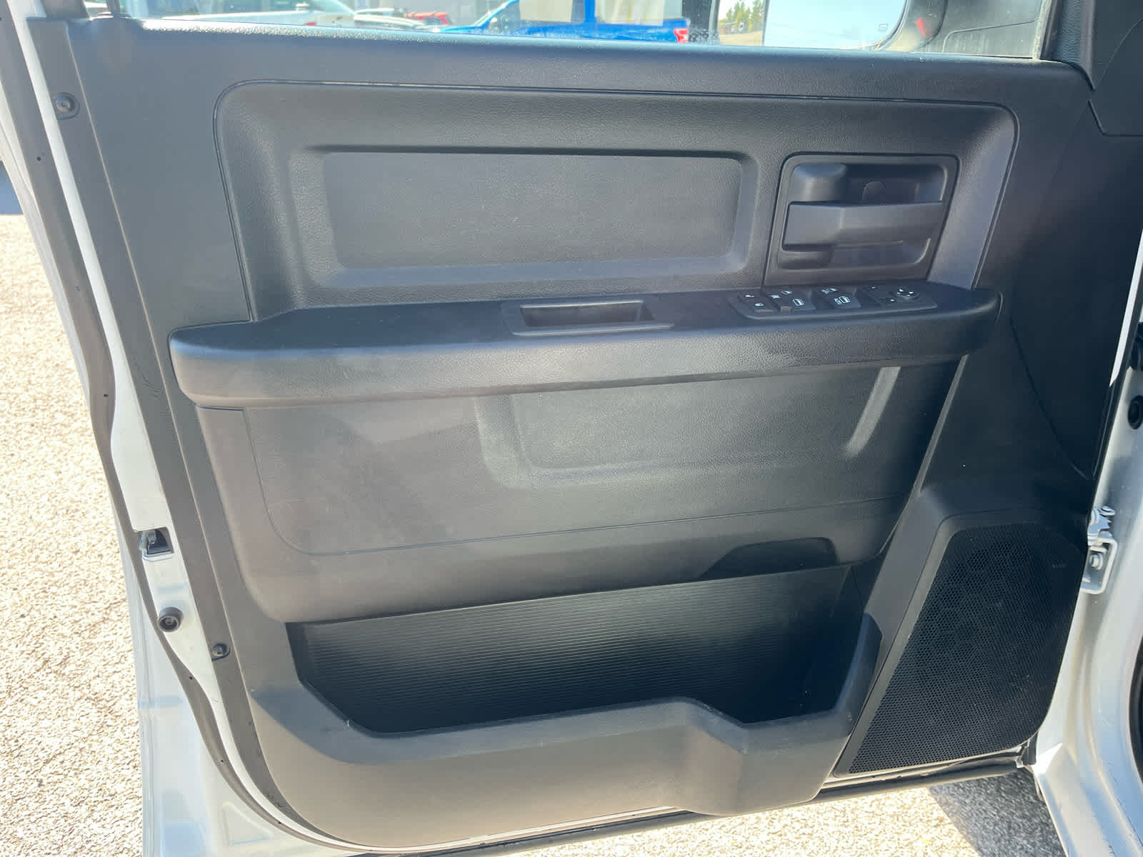 2022 RAM 1500 Classic Tradesman Crew Cab 4x4 5'7' Box