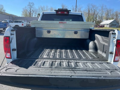 2022 RAM 1500 Classic Tradesman Crew Cab 4x4 5'7' Box