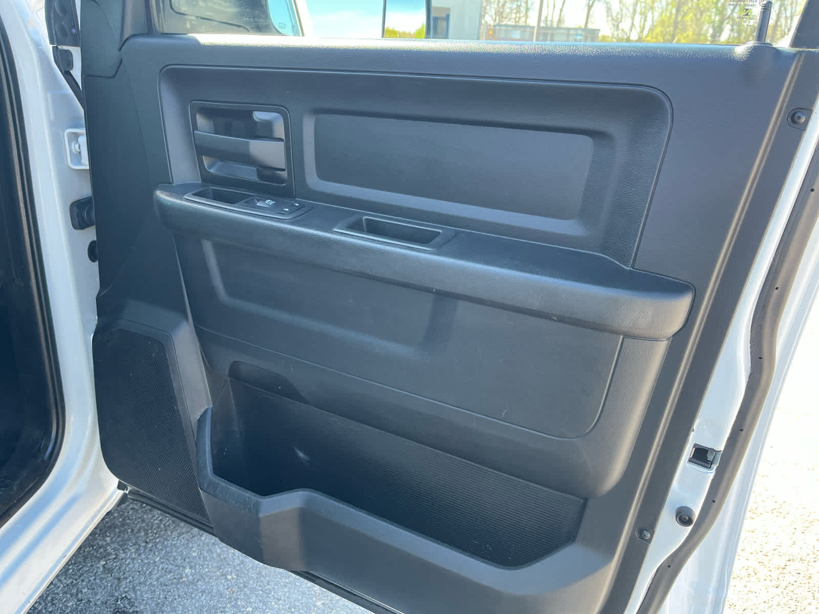 2022 RAM 1500 Classic Tradesman Crew Cab 4x4 5'7' Box