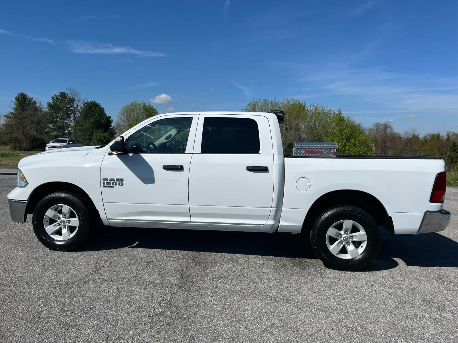 2022 RAM 1500 Classic Tradesman Crew Cab 4x4 5'7' Box