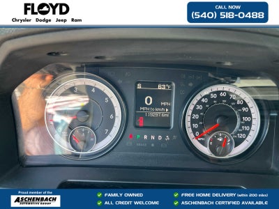 2022 RAM 1500 Classic Tradesman Crew Cab 4x4 5'7' Box