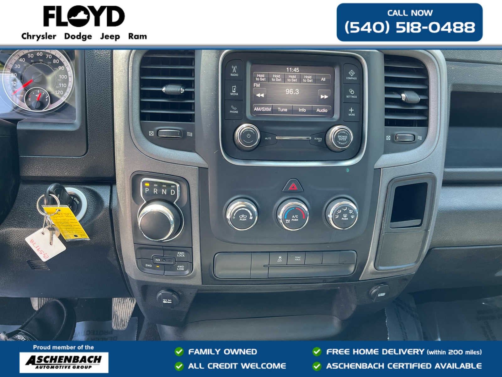 2022 RAM 1500 Classic Tradesman Crew Cab 4x4 5'7' Box