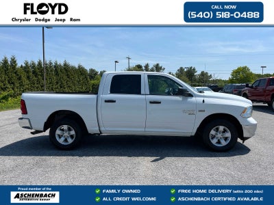 2022 RAM 1500 Classic Tradesman Crew Cab 4x4 5'7' Box