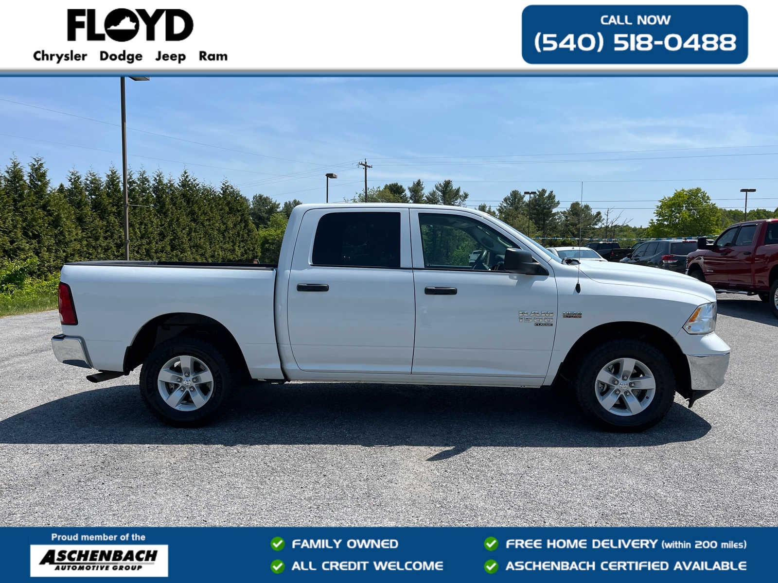 2022 RAM 1500 Classic Tradesman Crew Cab 4x4 5'7' Box