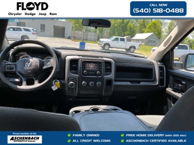2022 RAM 1500 Classic Tradesman Crew Cab 4x4 5'7' Box