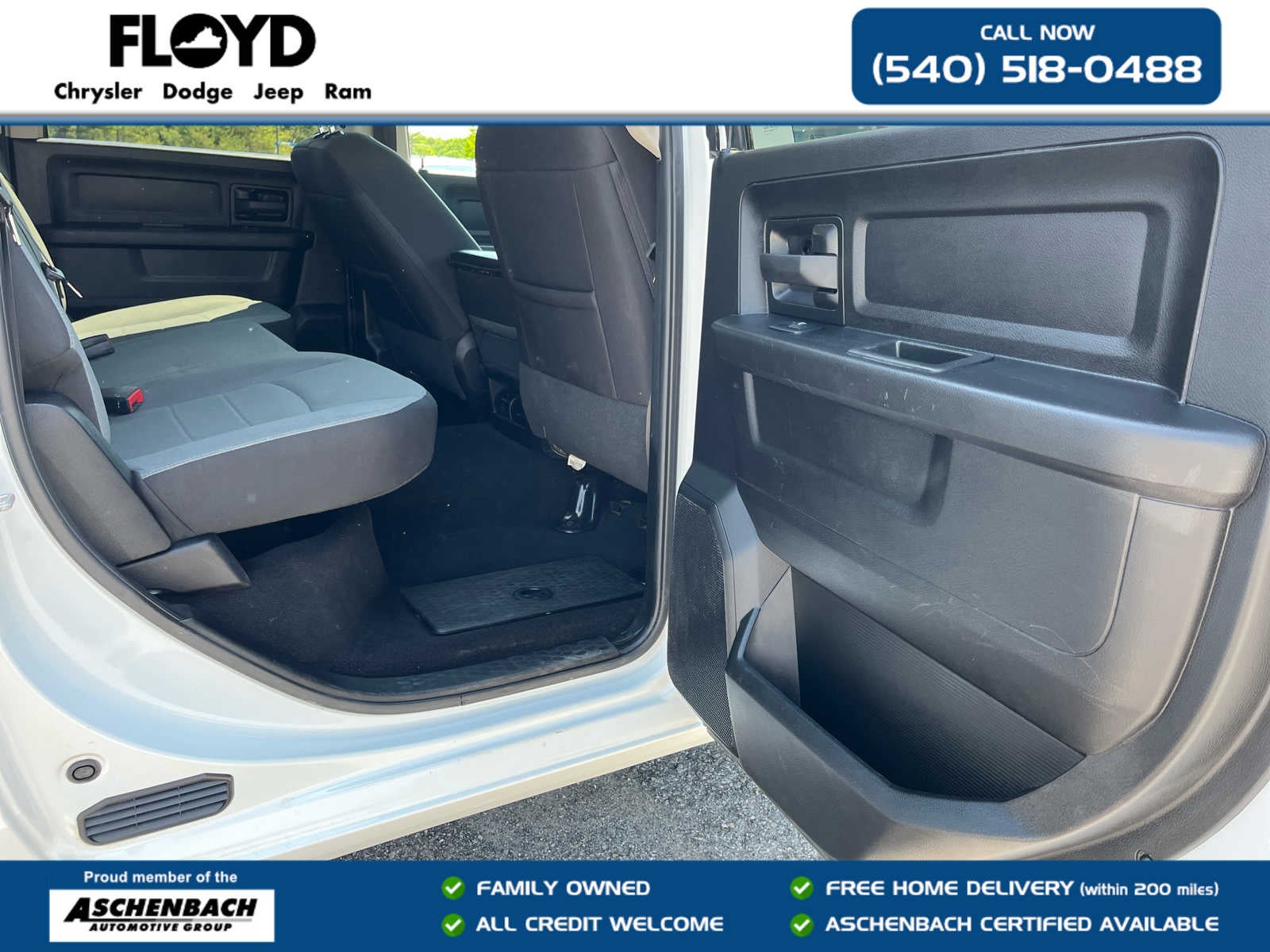 2022 RAM 1500 Classic Tradesman Crew Cab 4x4 5'7' Box