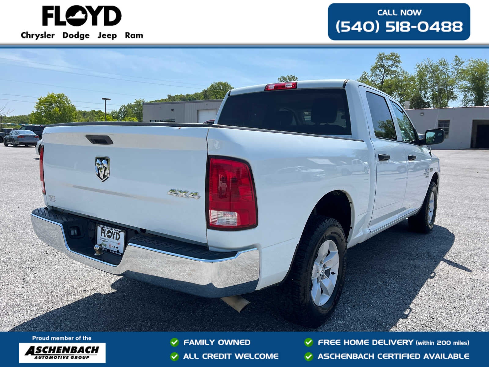2022 RAM 1500 Classic Tradesman Crew Cab 4x4 5'7' Box