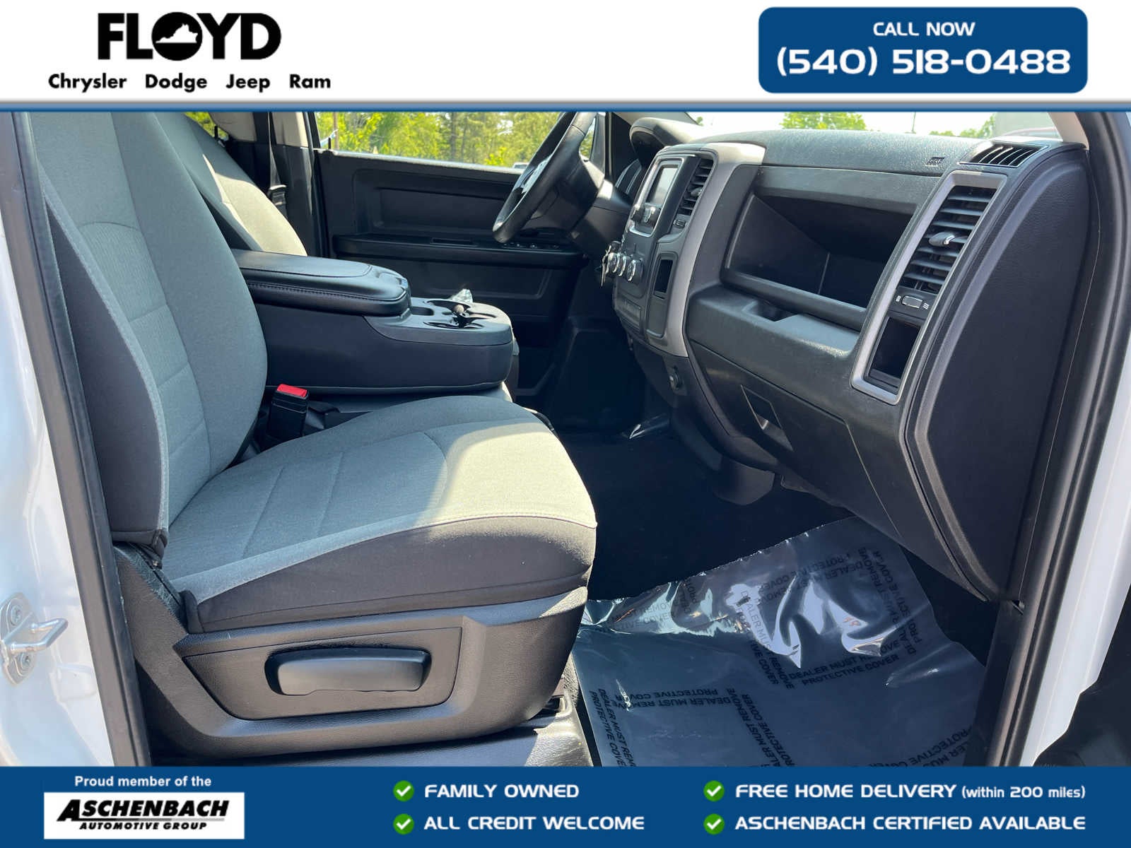 2022 RAM 1500 Classic Tradesman Crew Cab 4x4 5'7' Box