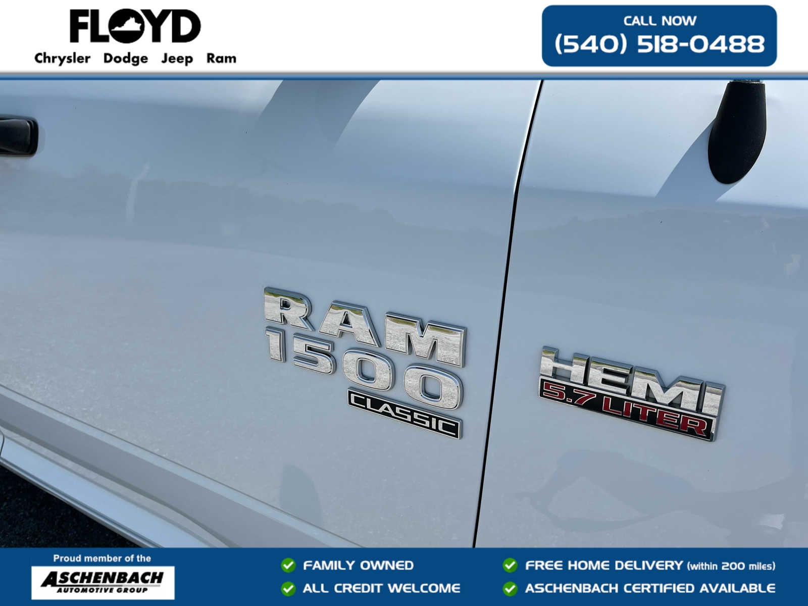 2022 RAM 1500 Classic Tradesman Crew Cab 4x4 5'7' Box