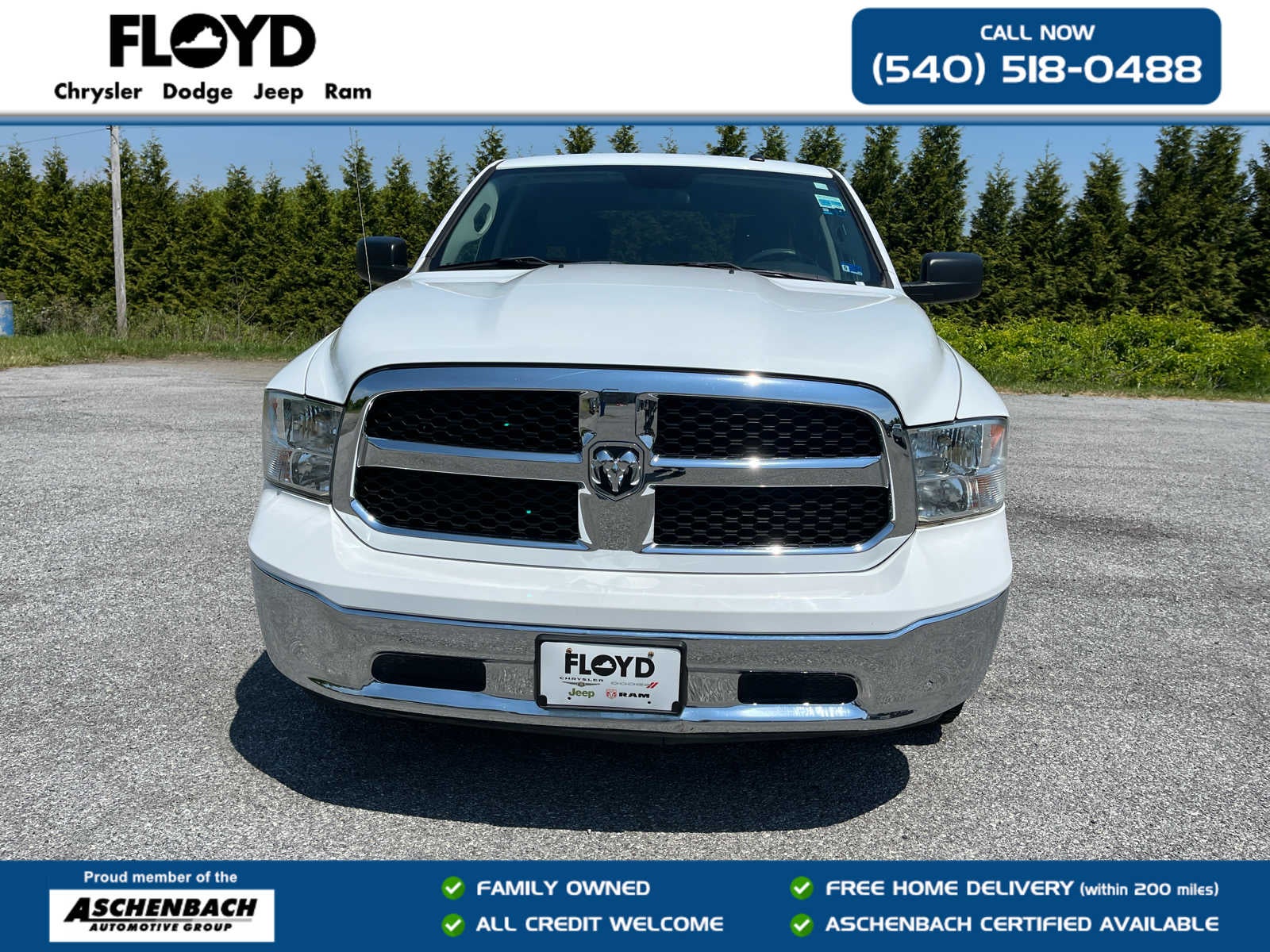 2022 RAM 1500 Classic Tradesman Crew Cab 4x4 5'7' Box