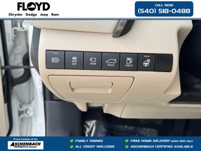 2024 Toyota Camry Hybrid XLE