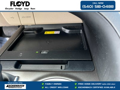 2024 Toyota Camry Hybrid XLE