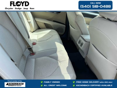 2024 Toyota Camry Hybrid XLE