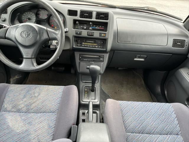 1999 Toyota RAV4 Base