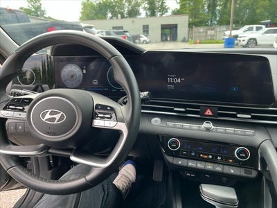 2025 Hyundai Elantra SEL Convenience