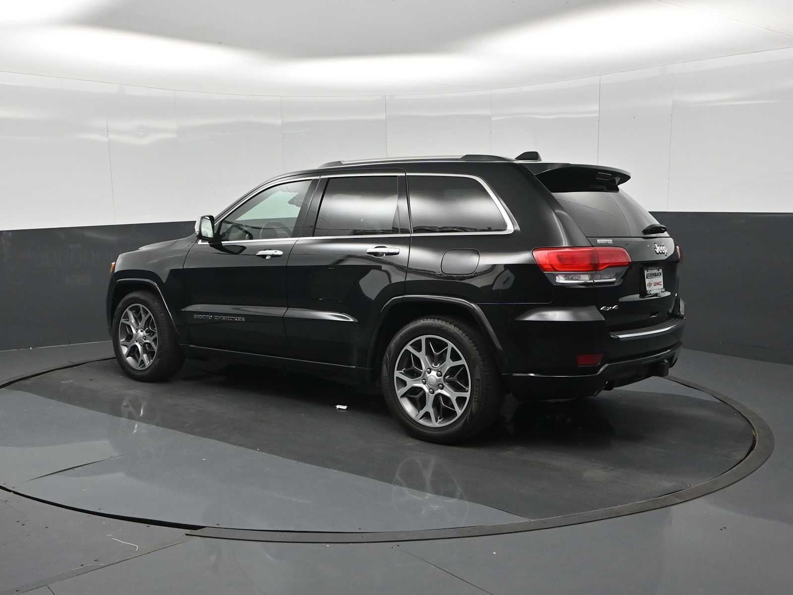 2020 Jeep Grand Cherokee Overland