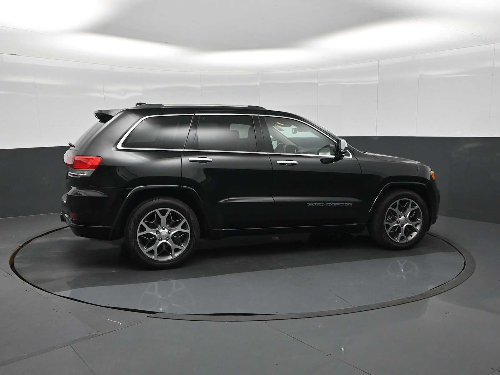 2020 Jeep Grand Cherokee Overland