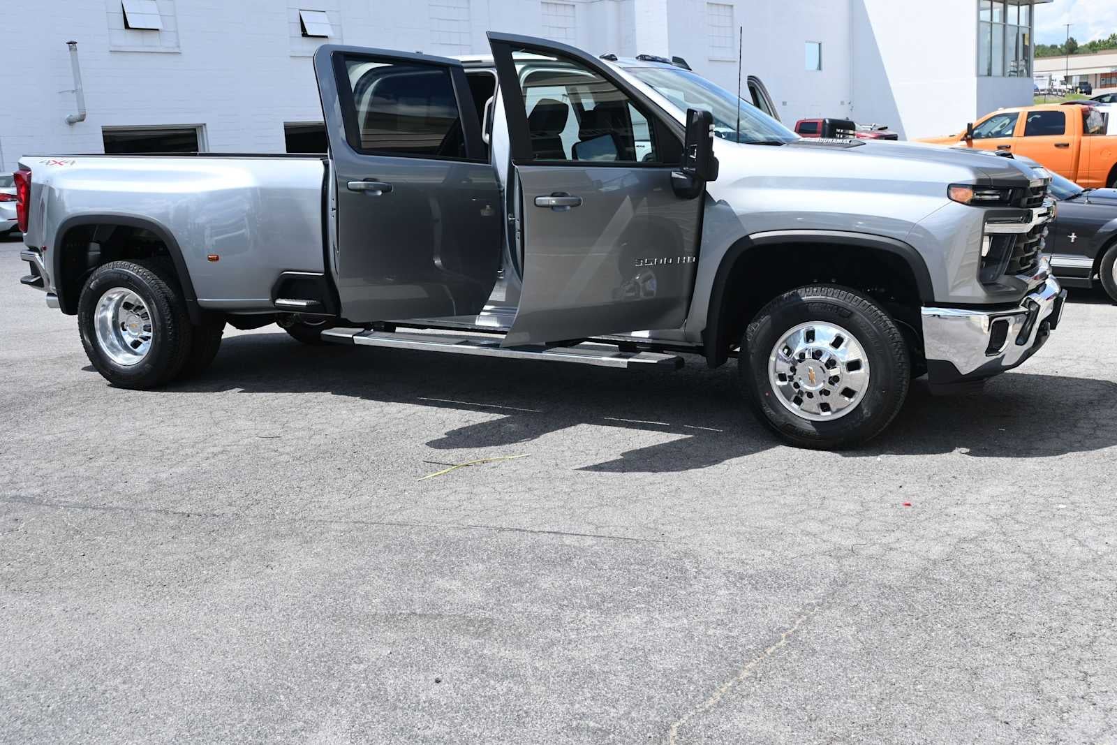 2026 Chevrolet Silverado 3500 HD LT DRW