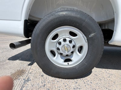 2025 Chevrolet Express Cargo WT