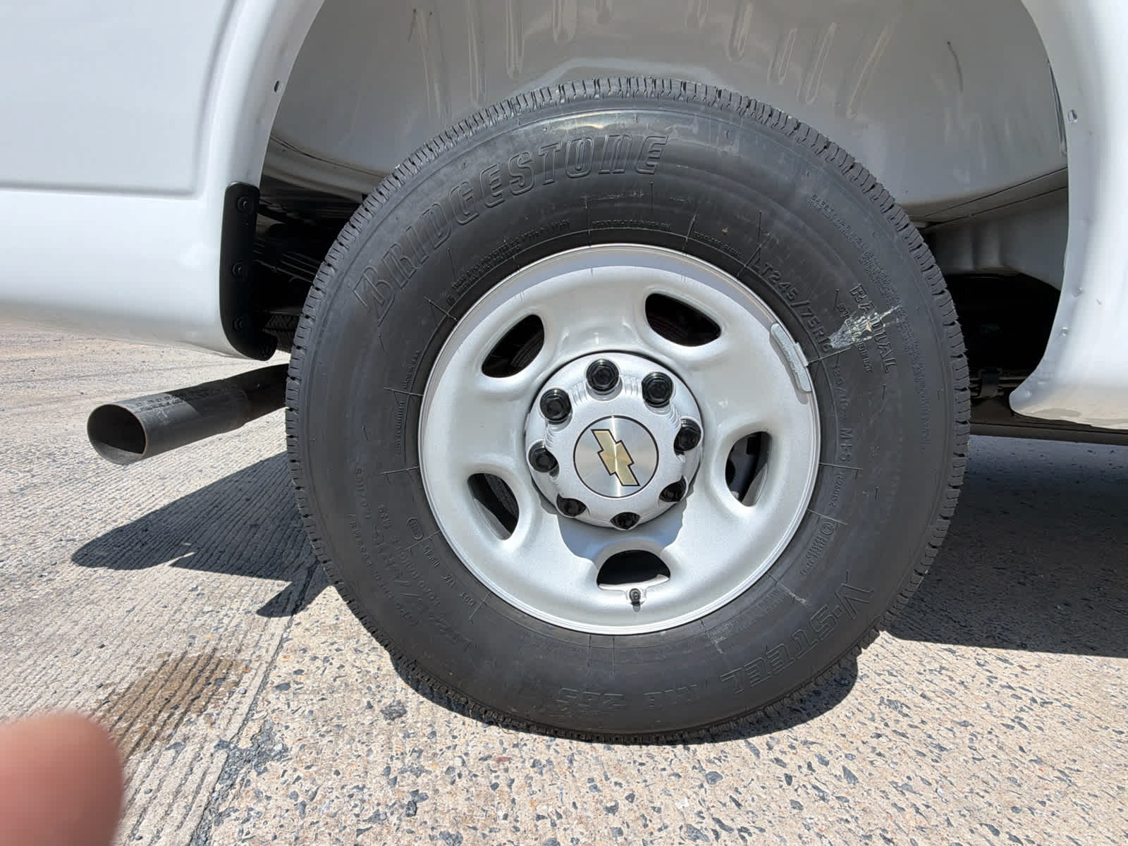 2025 Chevrolet Express Cargo WT