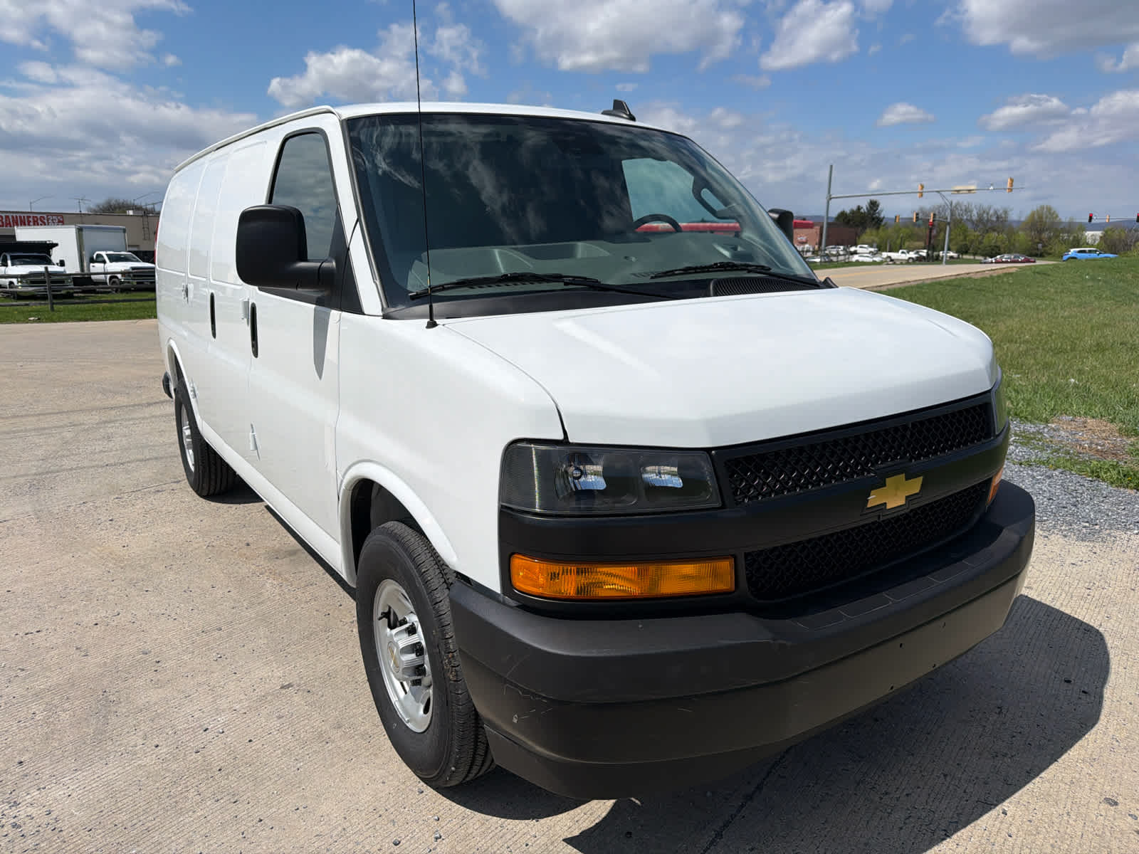2025 Chevrolet Express Cargo WT