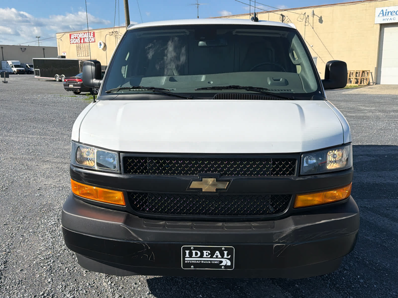 2025 Chevrolet Express Cargo WT