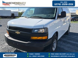 2025 Chevrolet Express Cargo WT