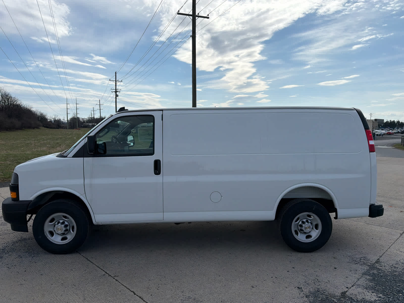 2025 Chevrolet Express Cargo WT