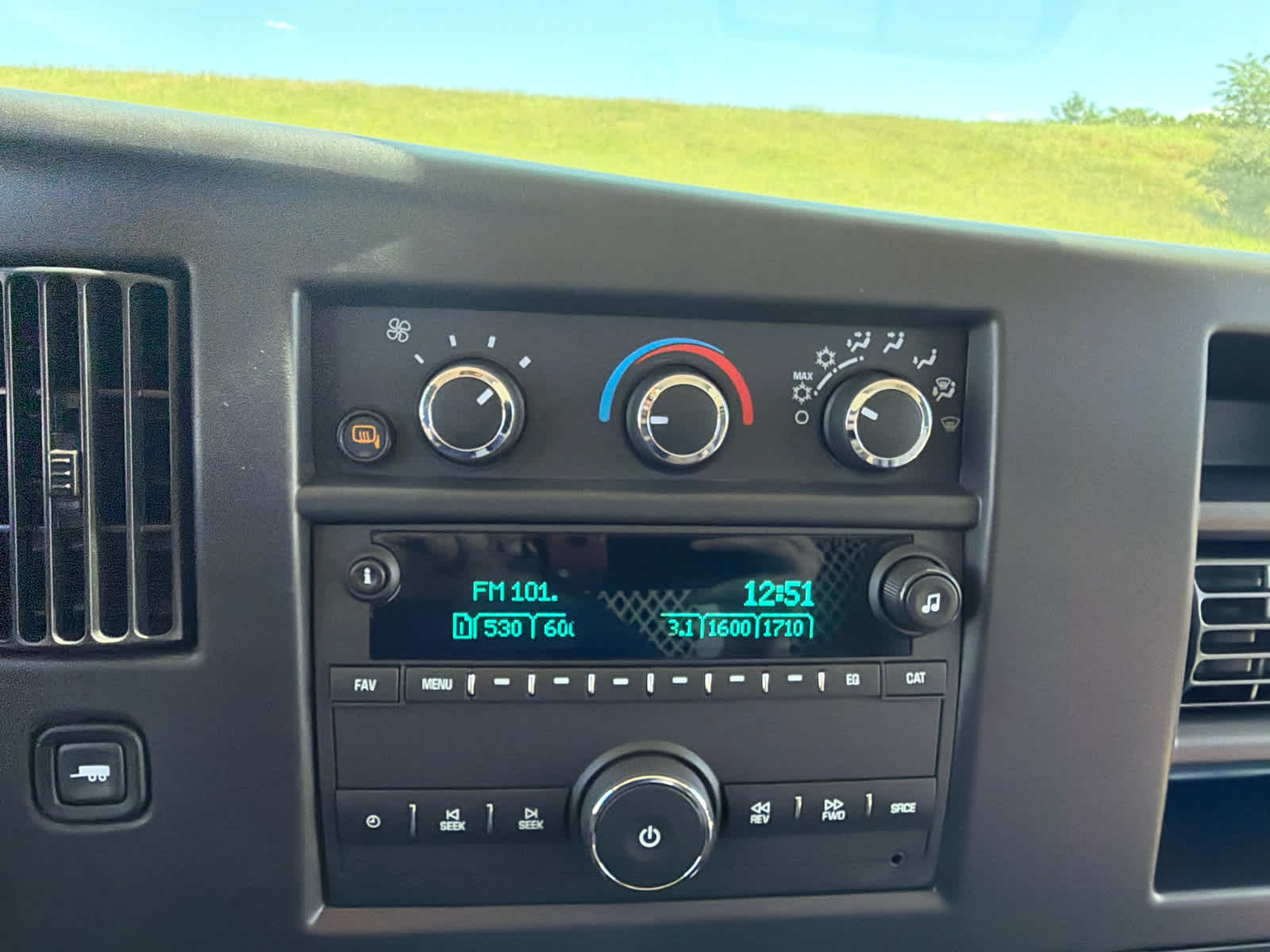 2026 Chevrolet Express Cargo WT