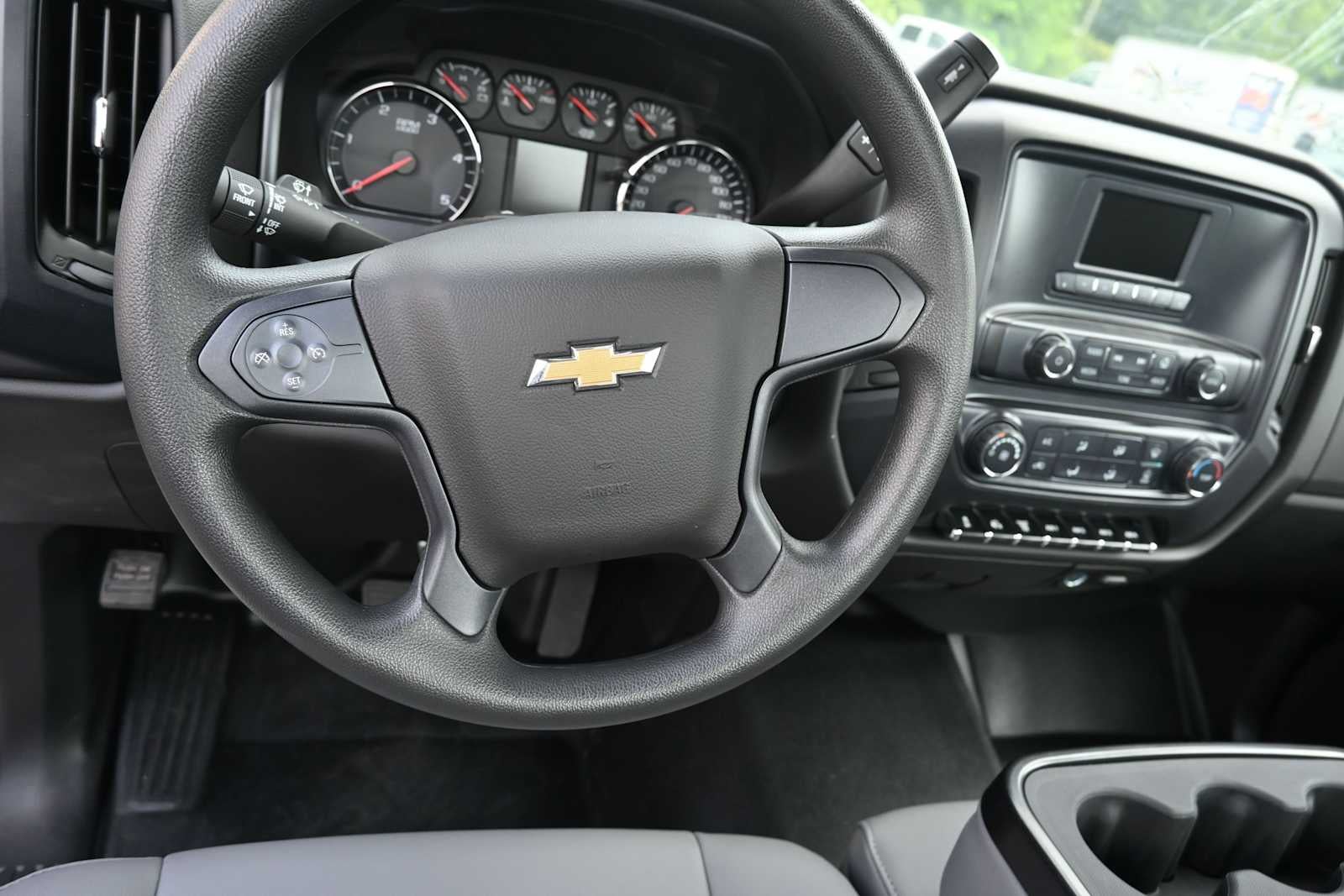 2023 Chevrolet Silverado 5500 HD Work Truck