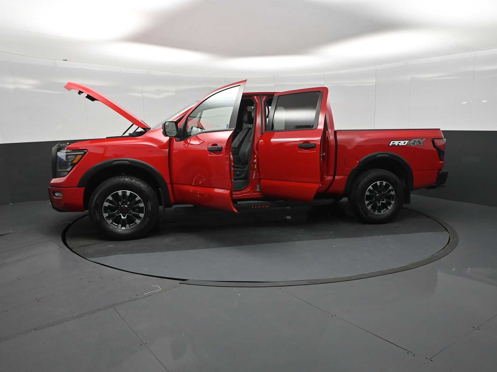 2024 Nissan Titan PRO-4X