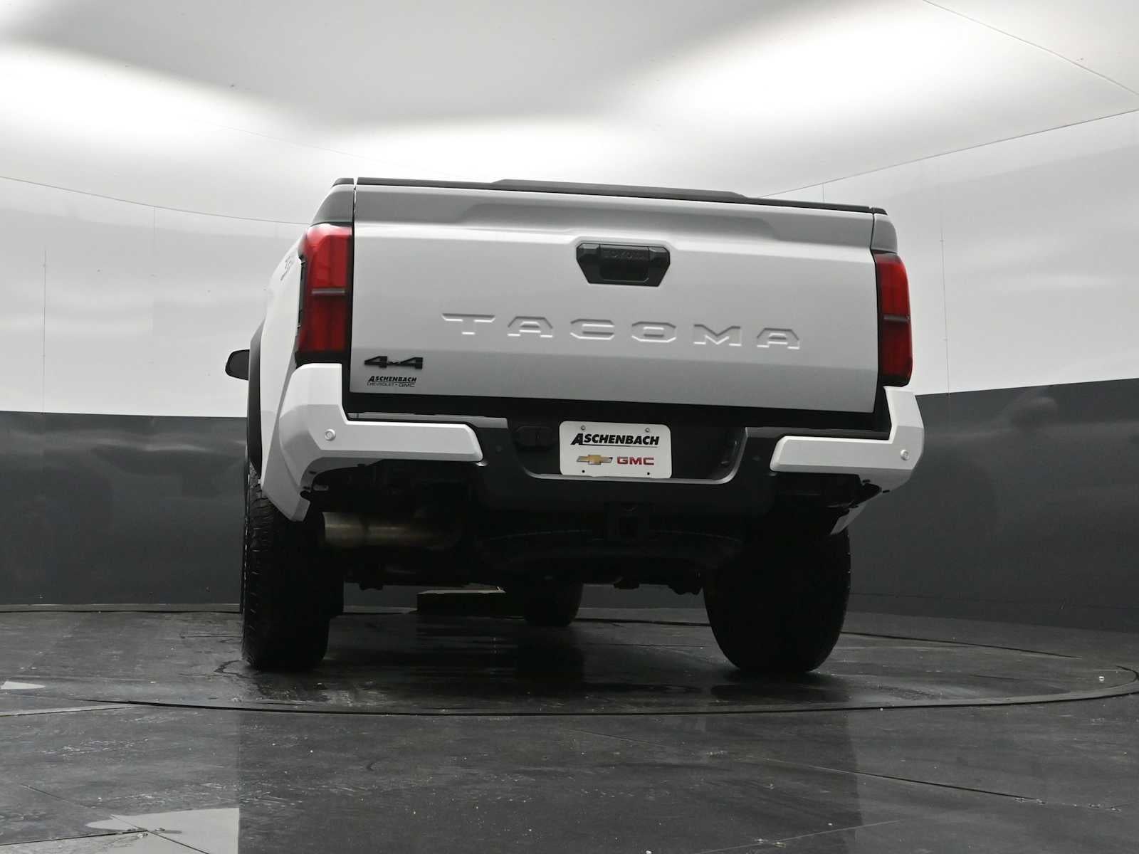 2024 Toyota Tacoma 4WD SR5