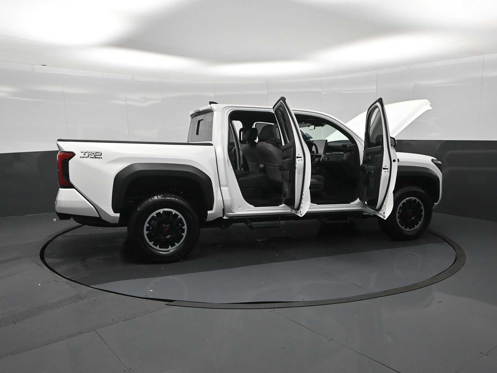2024 Toyota Tacoma 4WD SR5