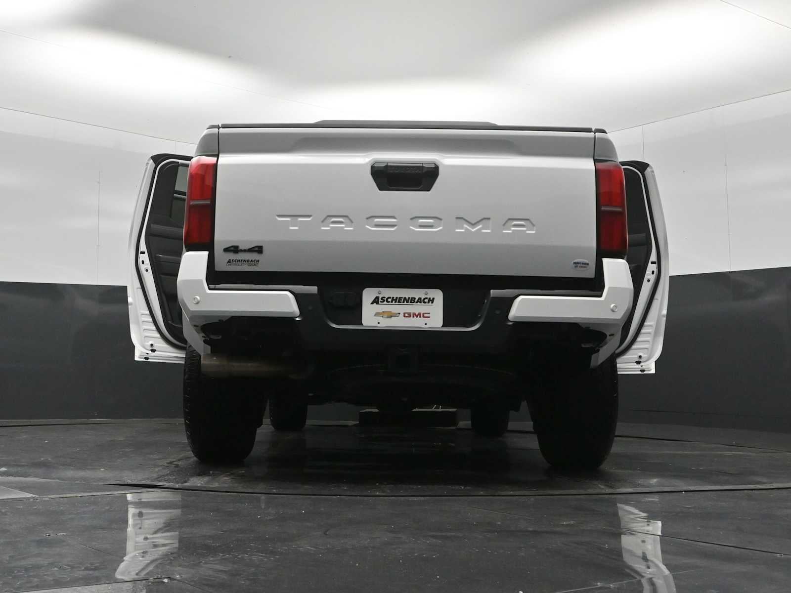 2024 Toyota Tacoma 4WD SR5