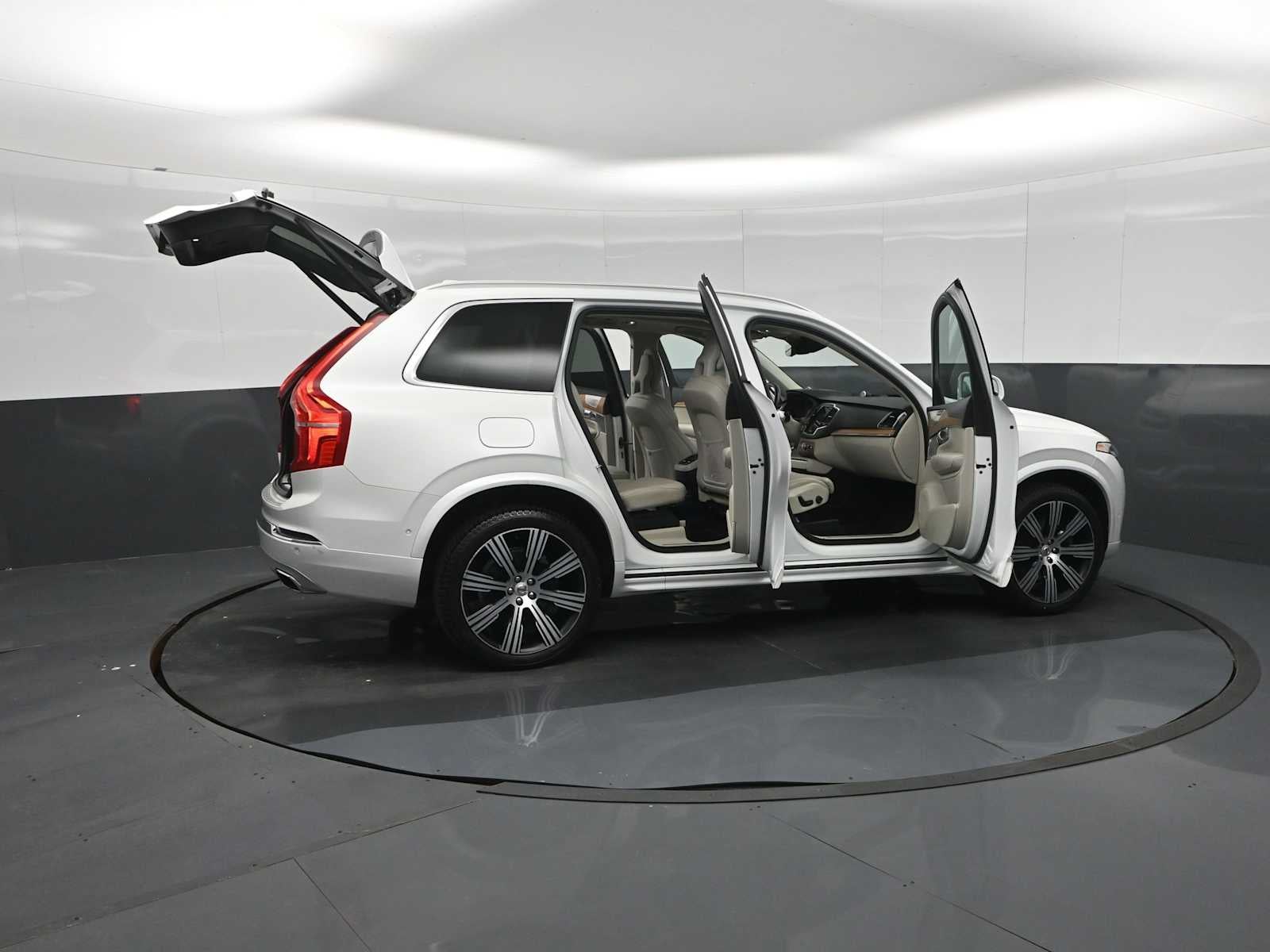 2020 Volvo XC90 Inscription